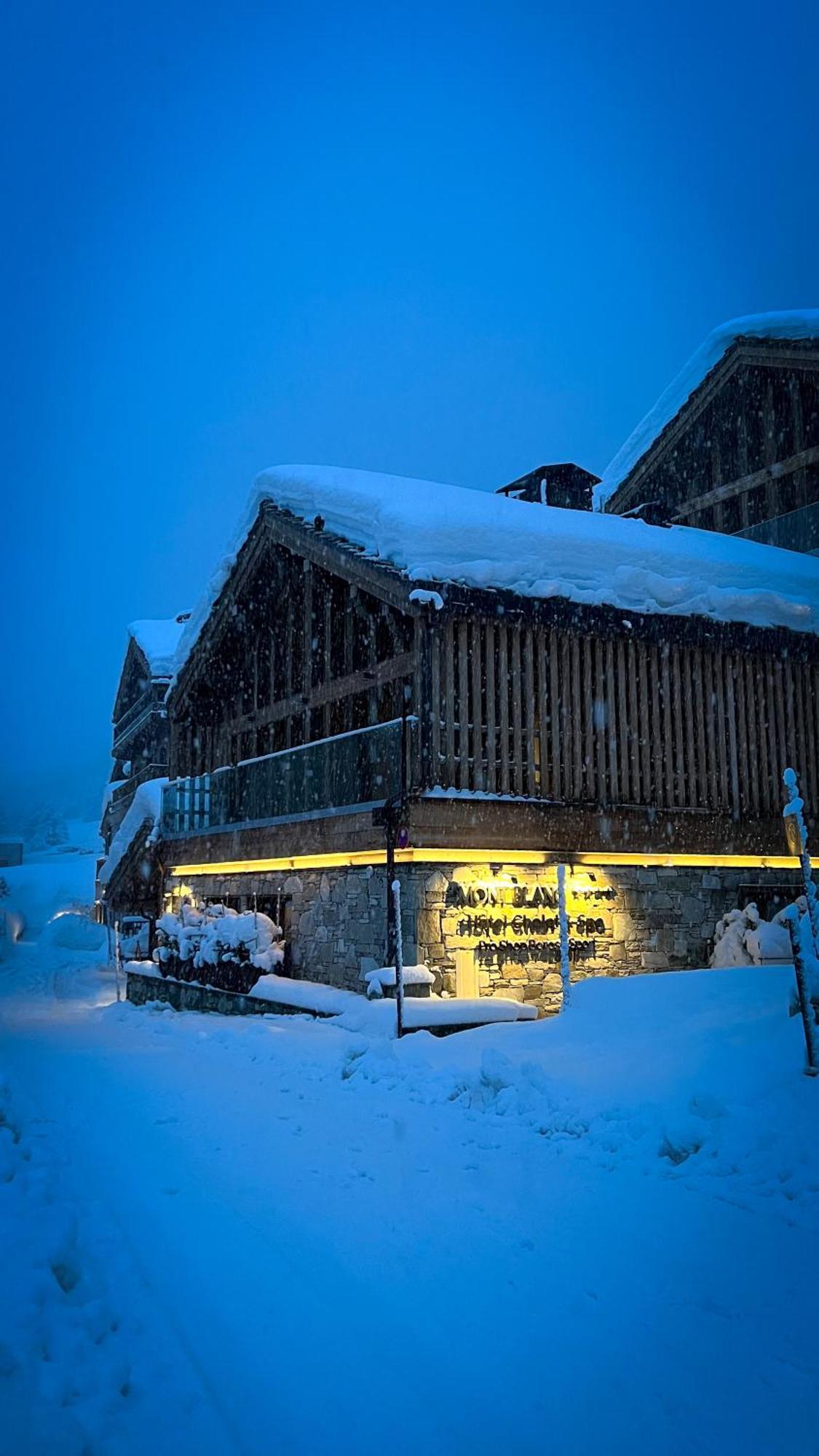 Hotel Mont-Blanc Val D'Isere Esterno foto