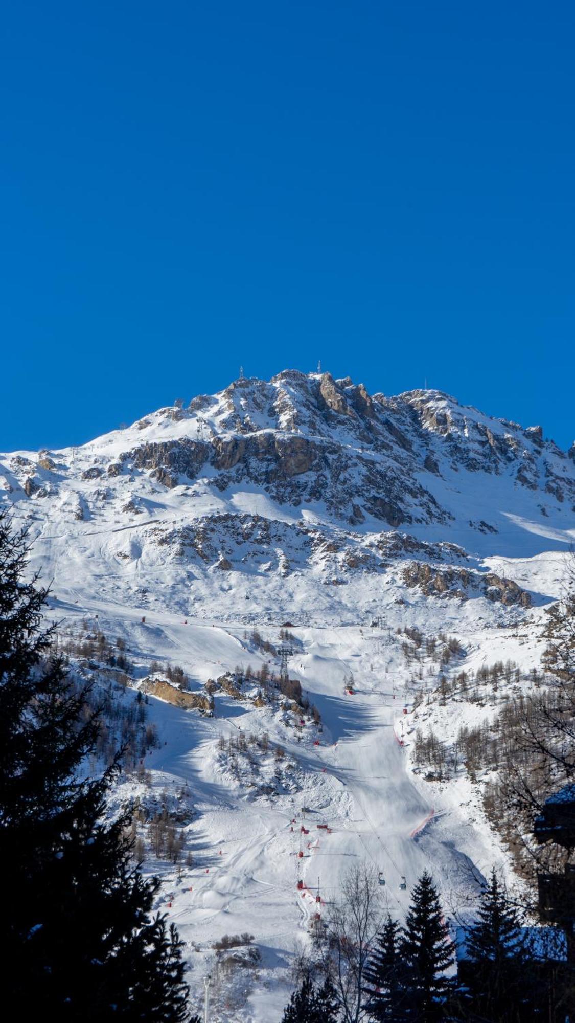 Hotel Mont-Blanc Val D'Isere Esterno foto